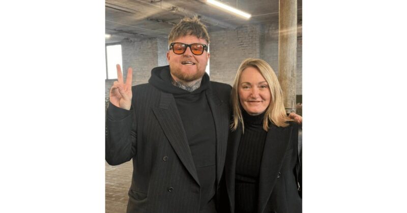 Jo Platt and Thom Rylance (from The Lottery Winners) at The Leigh Spinners Mill Christmas open day.